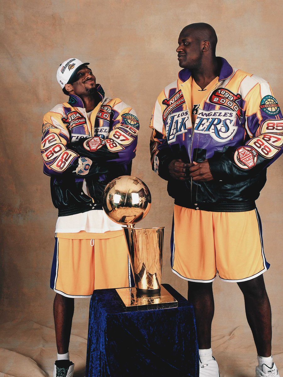 LakeShowYo tweet media