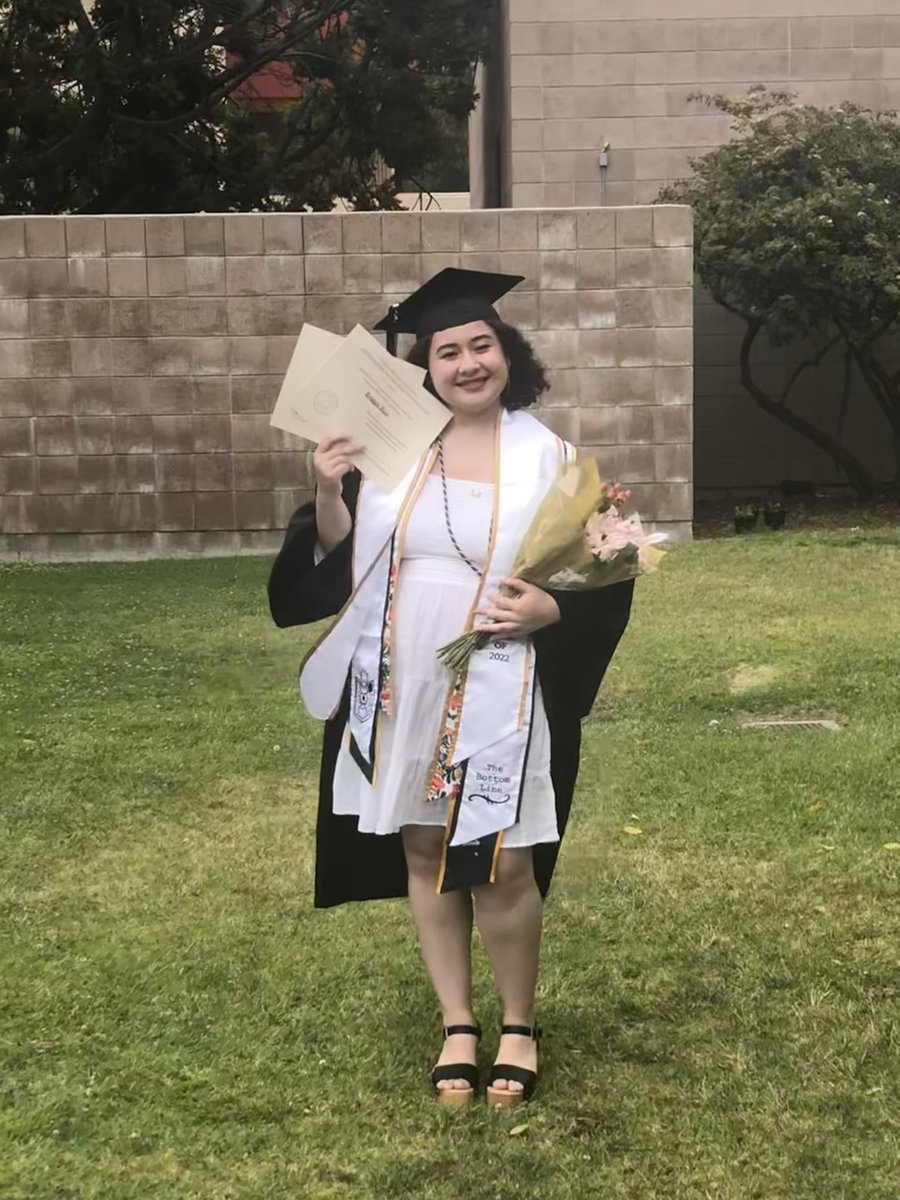 riostopher's tweet image. Congrats sister!! Super proud of you!! #UCSB2022