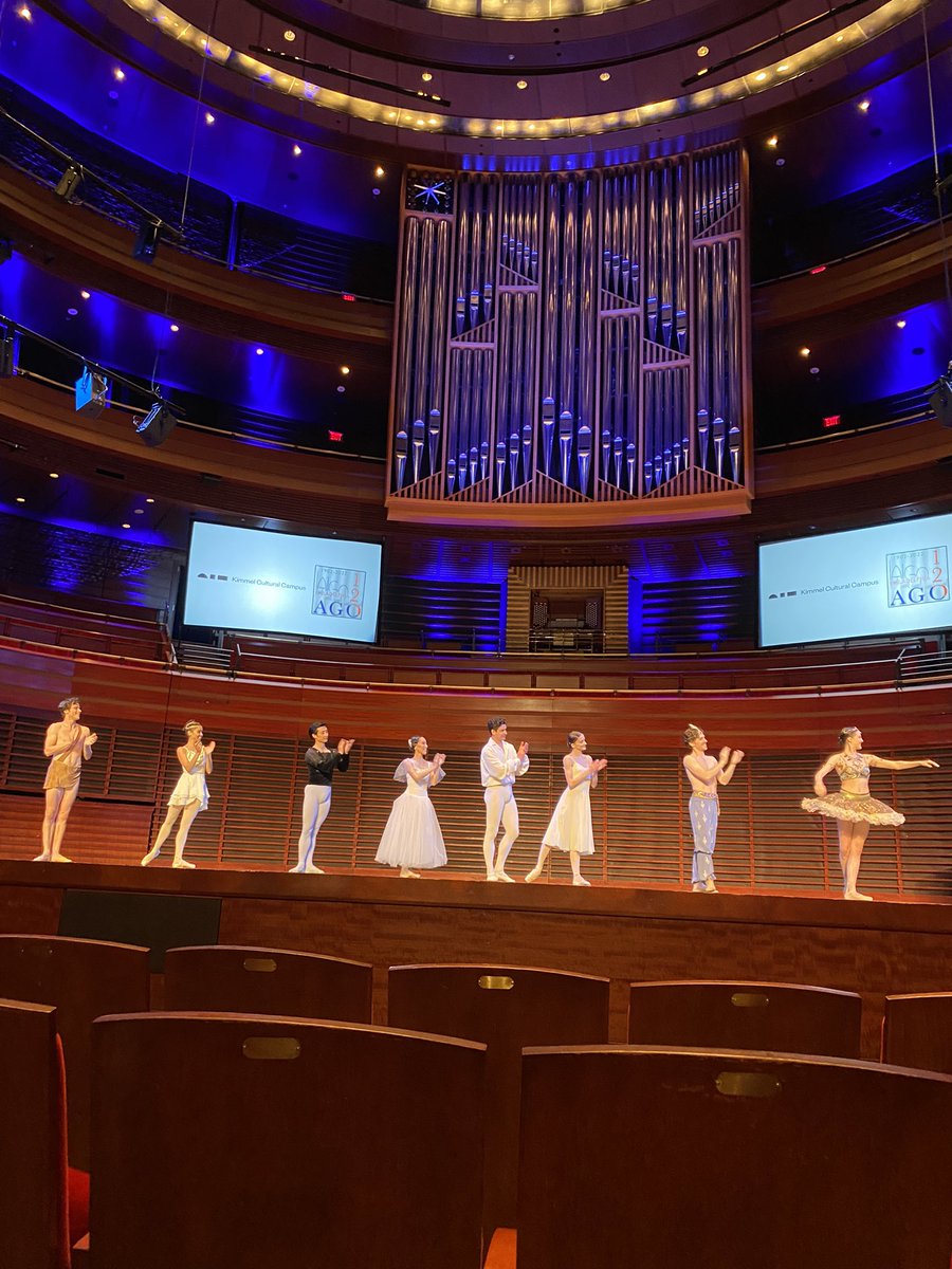 RoshiPelaseyed's tweet photo. What a treat! The @phila_ballet dancing to the sound of the organ at @KimmelCC https://t.co/UgDAzl15zn