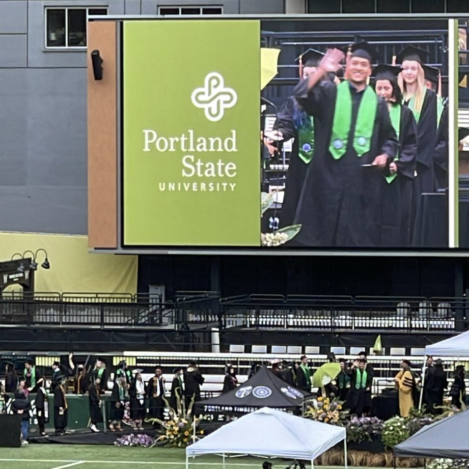 aaronacedo's tweet photo. Degree number 4! 🤙 The journey continues! #sfg https://t.co/UPHfBRL8Va