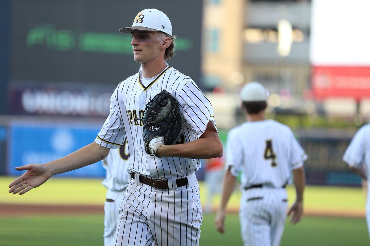 Roger Bacon Baseball tweet media