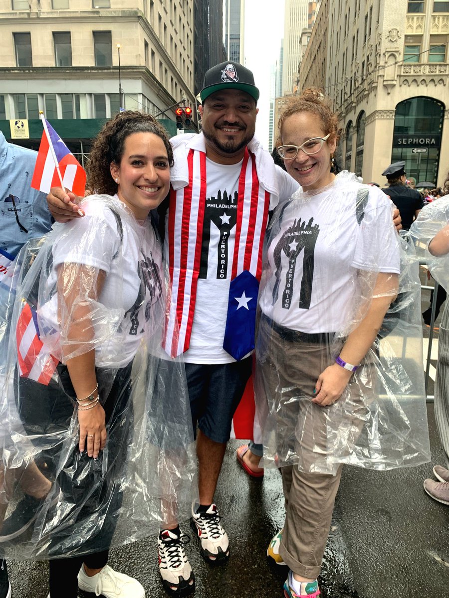 Juliaaarivera's tweet photo. Fun day today representing Philadelphia in the #puertoricandayparade in NYC! 🇵🇷 https://t.co/MRse1bcY03
