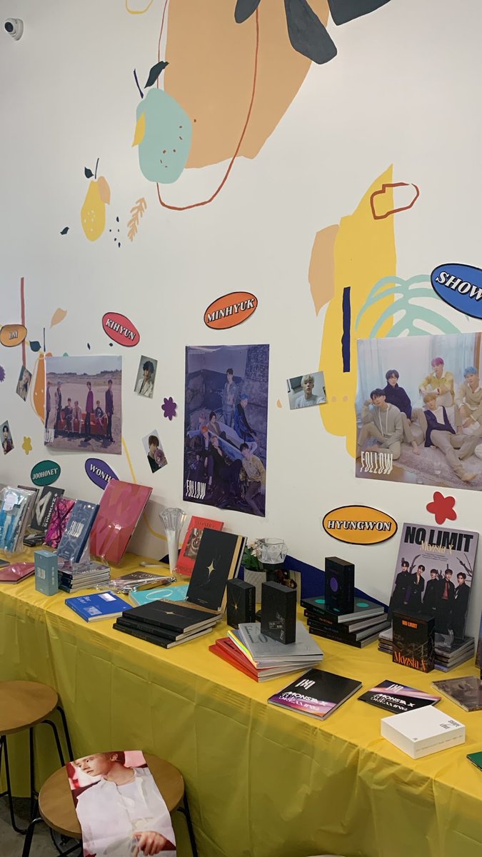 daniisells_'s tweet photo. Thank you @KPOPKUPS for such a lovely event!! Everything was so cute omgg🥰🥰 #MonstaXinLA #7YearsWithMONSTAX https://t.co/klElLNQJPW