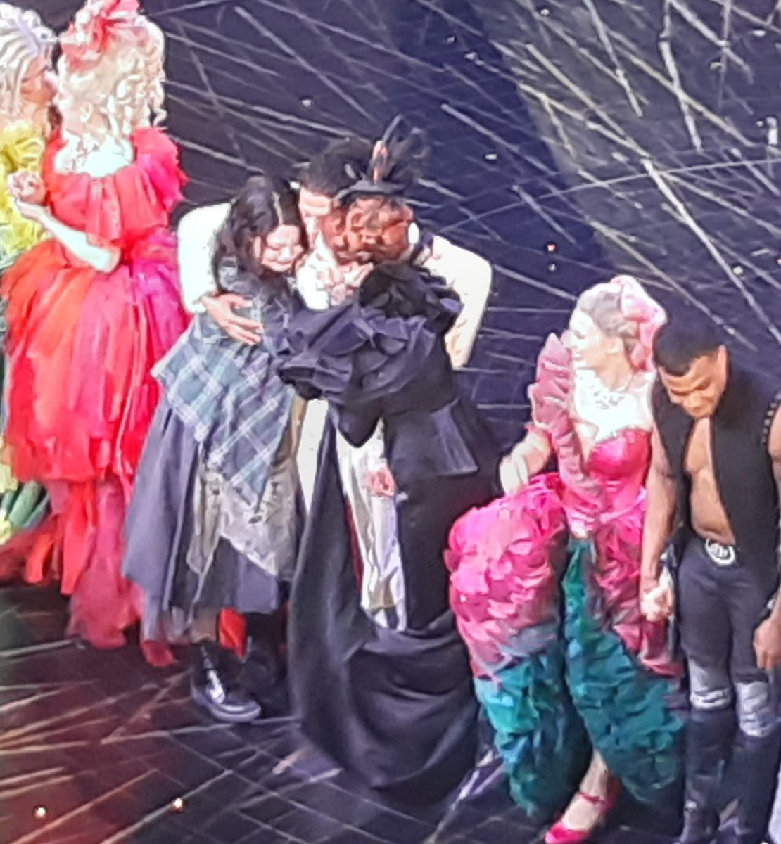 9803KatieH's tweet photo. Such an amazing experience today watching the final performance of Andrew Lloyd Webber's Cinderella #ALWCinderella @CarrieHFletcher was definately worth going, such inspiration :) https://t.co/CyM3Yt2lKo