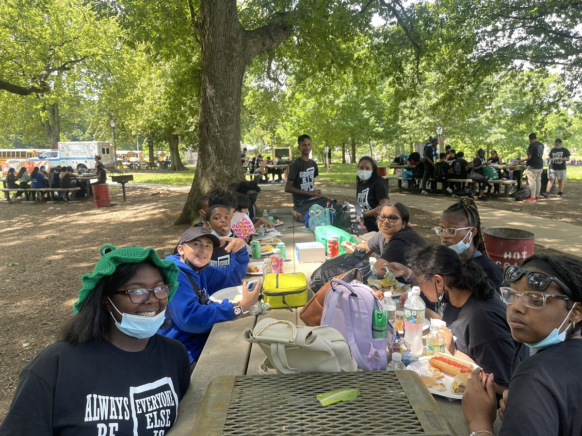 L. Iadevaia tweet media