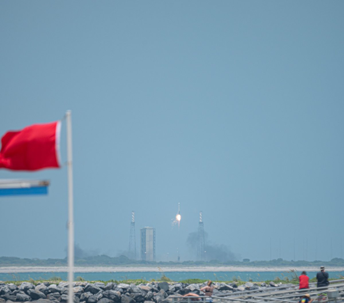 Booster_Buddies's tweet photo. Final shots of the Astra launch today.
Although the payload didn't reach orbit we hope the teams can recover and try again.
#ASTRA #Tropics1 #NASA
📸- me for @NextHorizonsSF https://t.co/q7sg7OKljZ