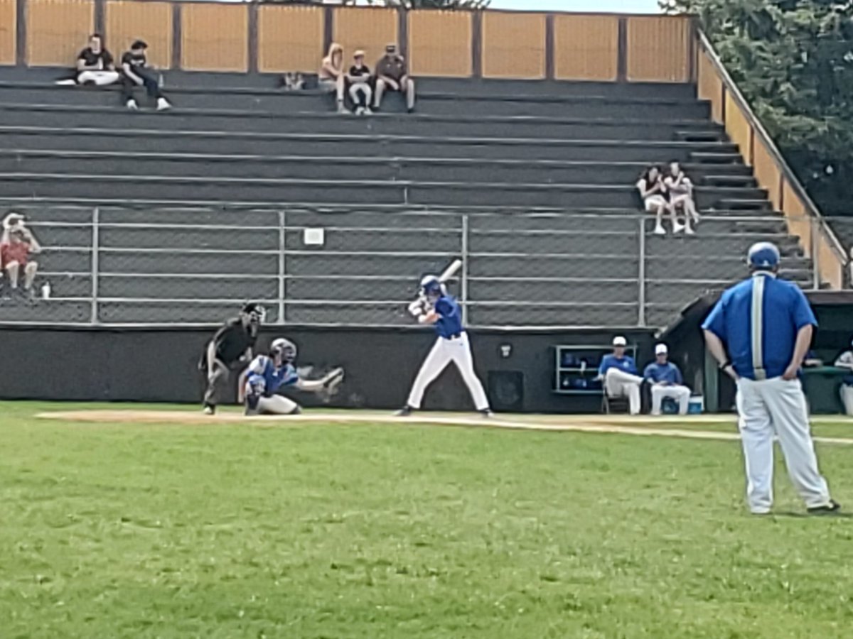 Branch9497's tweet photo. Let's go #4!  Dooley tournament finals https://t.co/de4JyYU6u1