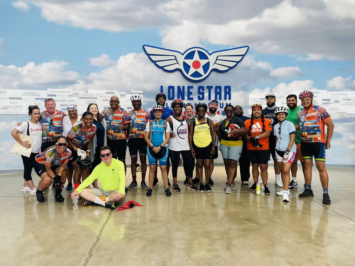 RodneyEllis's tweet photo. A few stops from from our #Juneteenth Emancipation Trail bike ride! #RideOne https://t.co/KOK7mwtVCr