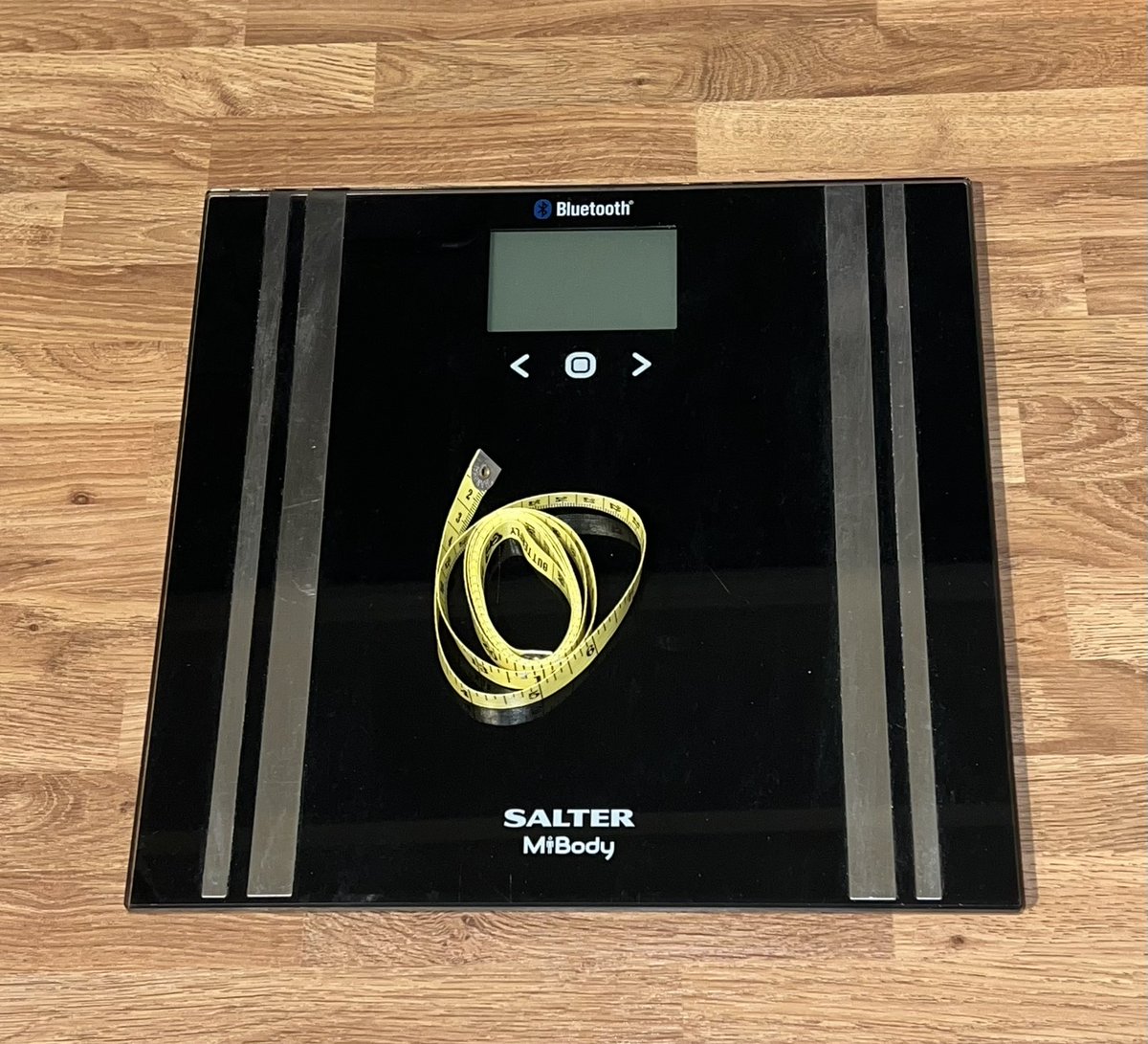 GorillaManFitn1's tweet photo. all setup to take my clients Body Measurements in the morning to track there Progress 🏃‍💪❤️🏋️‍♀️ #fitnessmotivation #newarkparkrun #goprohero6 #Thorline #salter #myprotien #maxiteams #wellyx #alphadesigns #fitbit #anytimefitness #britishredcross #precisionnutrition https://t.co/CoqMETq88D