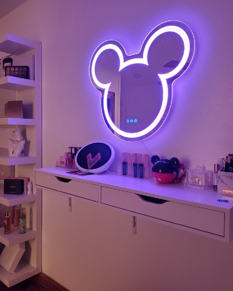 ImpressionsV's tweet photo. The Mickey Mouse LED Wall Mirror gives you that Ear-resistible glow 😍
#mickeymouse #mickeytrueoriginal #mickeystyle #disneystyle #shopdisney #minniemouseledwallmirror #disneyandimpressionsvanity #impressionsvanity
#disneyfans https://t.co/Hh6PDrvNIn