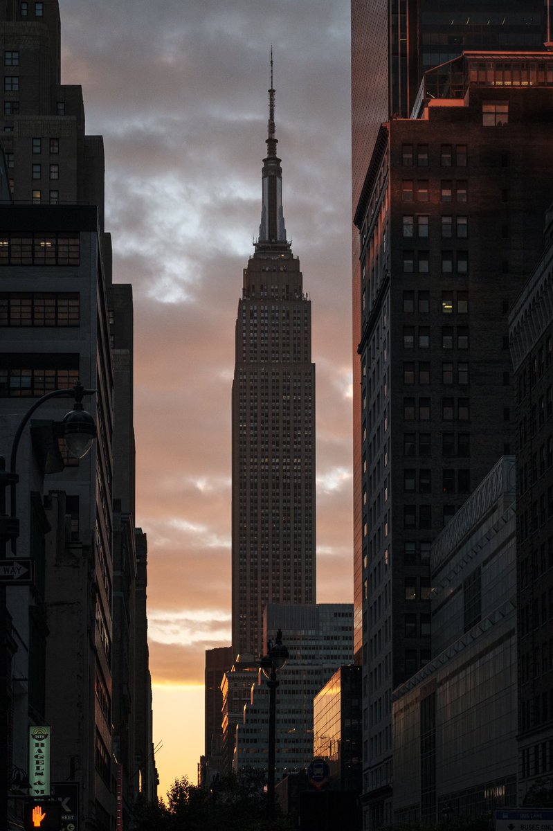 alex_savidis's tweet photo. Back in the big smoke 🗽 https://t.co/MZCNm2DNWW