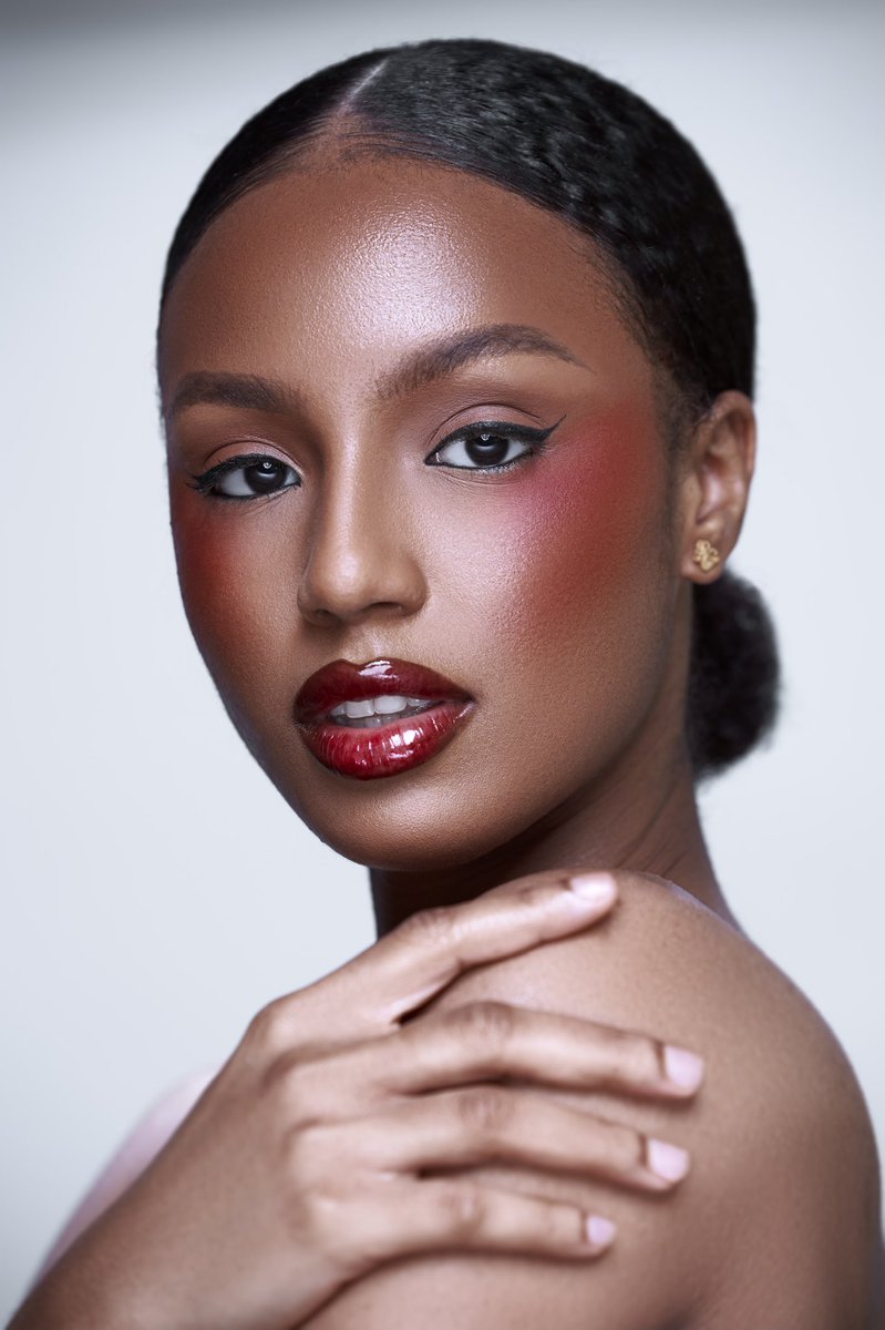 Irunmolė tweet media