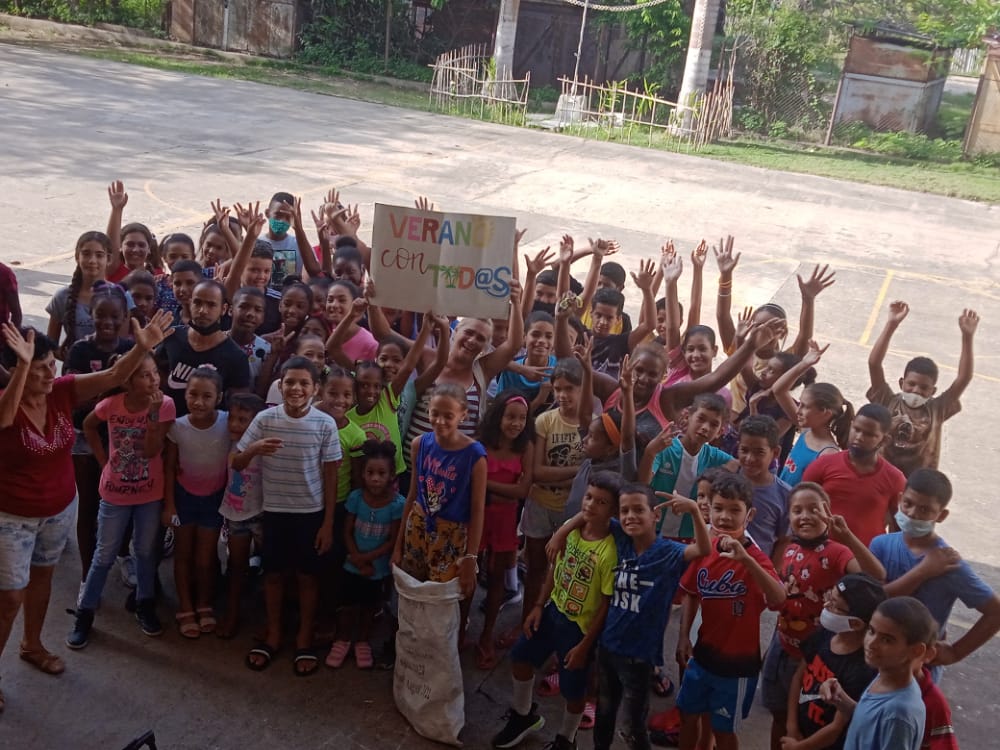 #Cuba #DMECienfuegos #VeranoConTod@s En cada Consejo Popular las instituciones educativas cumplen la premisa de la escuela el centro cultural más importante de la comunidad.#CubaMined <a href="/CubaMined/">MINED</a> <a href="/FernandezMaryde/">Maryde Fernández López</a> <a href="/PpmCfgos/">Asamblea Municipal del Poder Popular Cienfuegos</a>