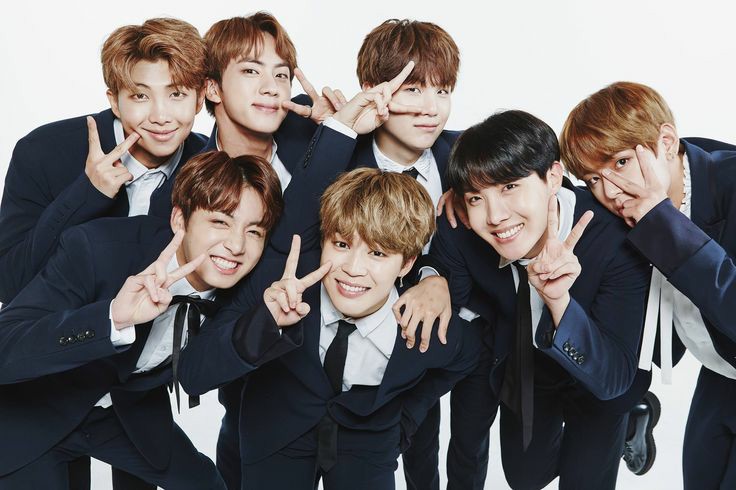 hikunroboteu's tweet photo. happy 9th anniversary uri bangtanie, ini kali ke 5 aku ngerayain anniv bangtan campur aduk banget sedih+seneng..makasih udah ada di storyofmylife makasih juga hujan dan 2 temanku udah kenalin bangtan ke aku, makasih udah ngasih positif energi untuk aku 💜
#BTS9thAnniversary #BTS https://t.co/nMWm8Aaor1