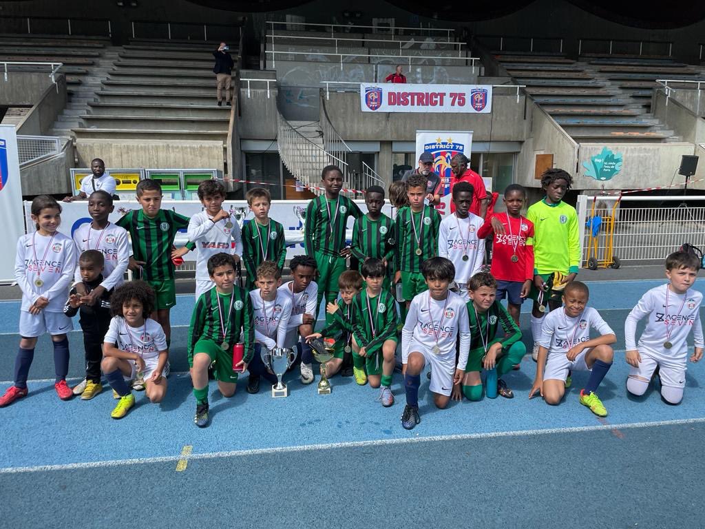 Félicitations à nous U10  vainqueurs de la couoe du <a href="/D75foot/">District de Paris de Football</a> 😃