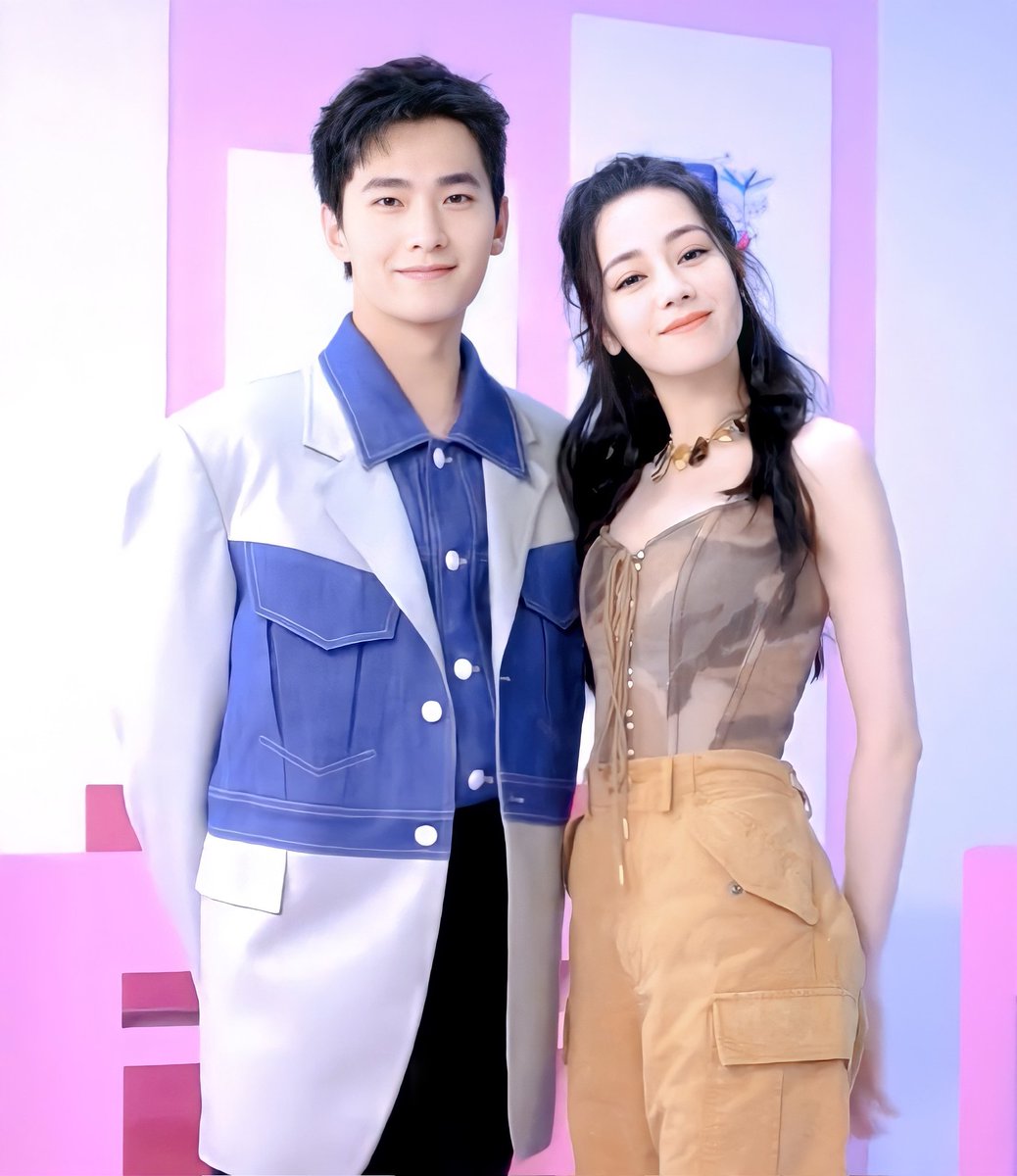 3yu_shi_'s tweet photo. 杨洋于途 迪丽热巴乔晶晶♥️
#ﾎｰﾑﾄﾞﾗﾏﾁｬﾝﾈﾙ 中国ドラマ「#プラチナの恋人たち」7月12日㈫ スタート‼️
毎週㈫~㈭ 午後8:00〜   ※再放送なし

 #你是我的荣耀 #你是我的栄耀 #YouAreMyGlory #杨洋 #YangYang #ヤンヤン #ヤン・ヤン #yangyang杨洋 #楊洋 #迪丽热巴 #ディリラバ https://t.co/kRAJcTMxmI