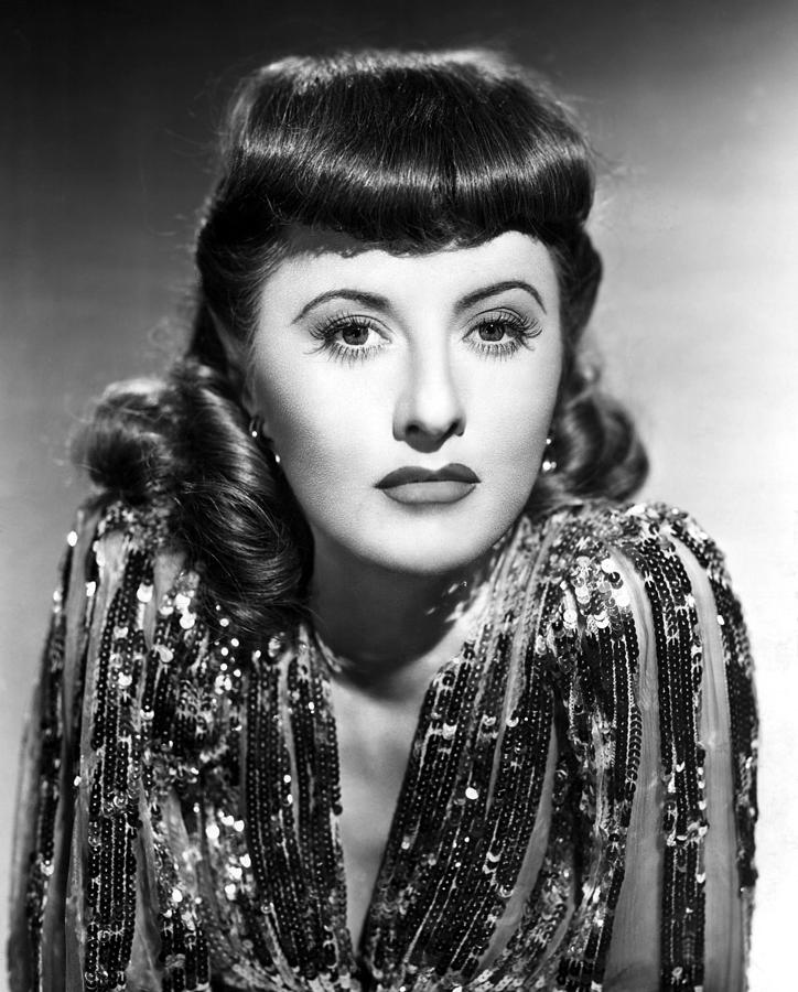 IziaFrank's tweet photo. @TheSilvrscreen #JoanBennett by Everett #BarbaraStanwick by Everett #LaurenBacall #GeneTierney https://t.co/8fMzmrGE7f