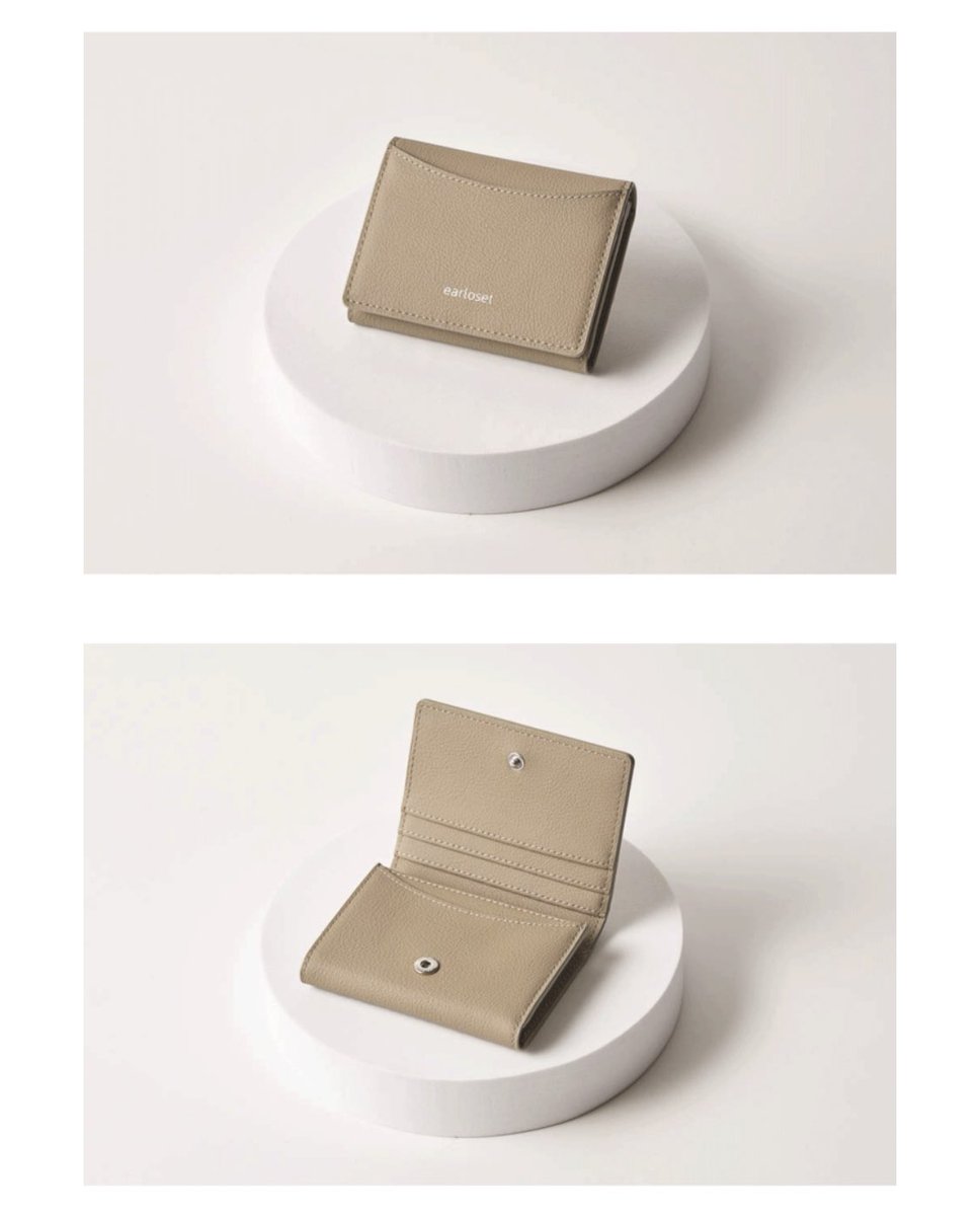 earloset 이라는 브랜드 🌵선인장 가죽 비건 지갑 !
디자인 겨우 골랐더니 이번엔 색상 고민 (._. ))))
심플하게 블랙 하려다가 화이트랑  선인장 떠오르는 초록이랑 유독 고민이....... 타래로 같이 골라주세요 (*˙˘˙*)ஐ