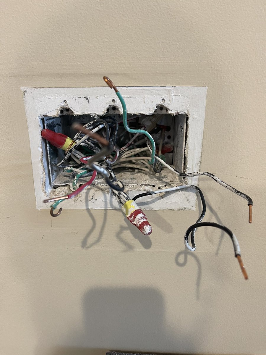 HarksIoT's tweet image. Installed the @BrilliantTech controller this weekend.  Tied in my @resideo WiFi stat, @Schlage_Locks encode WiFi lock! Great setup experience!   @Sonos comes next. Managing the wires was the only challenge.  It’s not a #smarthome, it’s just a better home! #weareresideo