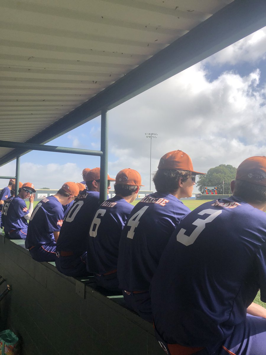 sliders15u's tweet photo. Got to love summer baseball ⚾️ in small towns in central Texas! Thank you #LaGrange #Flatonia #Fayetville #Weimar @SlidersAlumni @stsliders https://t.co/kORrJWx9Ii