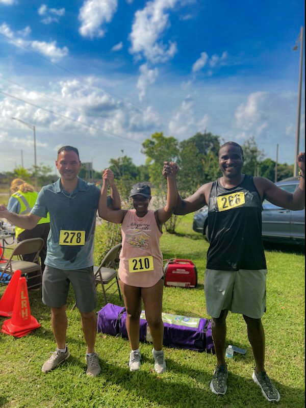 How I celebrated turning 39:

As part of the #AfricatownBridgeChallenge5K, several #Africatown runners dedicated their jog over the #MobileRiver to raising awareness of its status as #3 of the #MostEndangeredRivers in USA.

More at the @mejacoalition blog: mejacoalition.org/2022/06/12/afr…