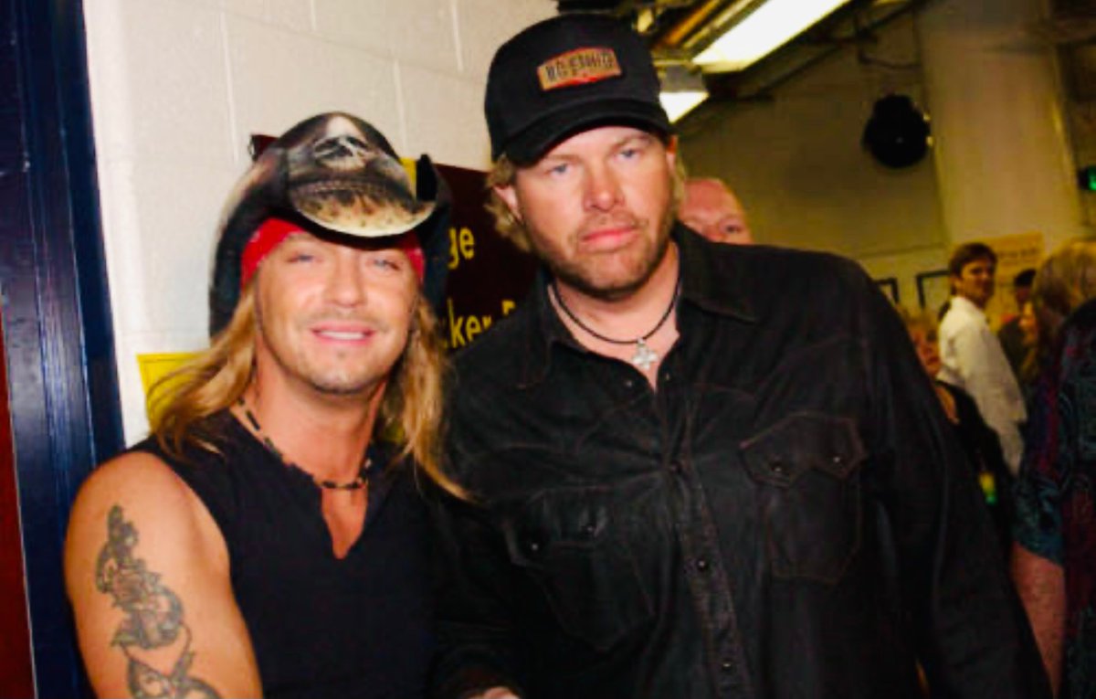 bretmichaels's tweet photo. .@tobykeith my heart, soul &amp; prayers are always with you &amp; your family. My friend keep your incredible warrior spirit. https://t.co/6jcGdFpORK