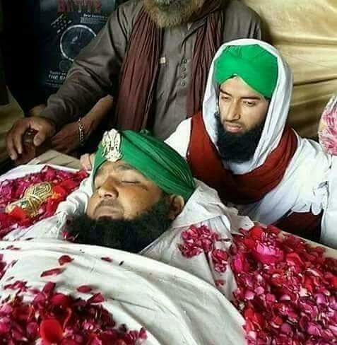 سفید کرتا پہن کر سینے پر مسواک سجا کر اس مرد مجاہد نے ناموسِ رسالت صلی اللہ علیہ وآلہ وسلم پر پہرہ دیا
بات ختم