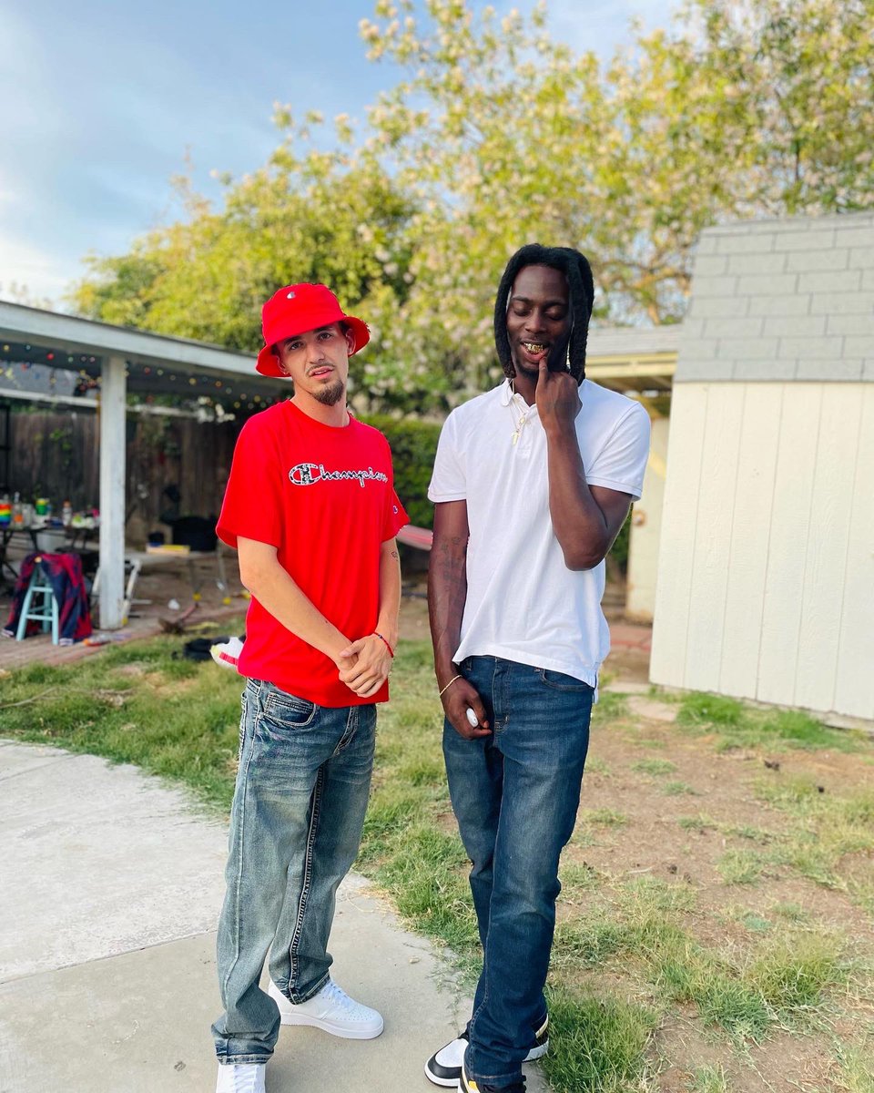 DakidTyty's tweet photo. They labeled us as superstars &amp; im fine with that⭐️💯🗣 @PlugSnowda https://t.co/NMcRh5Mv6W