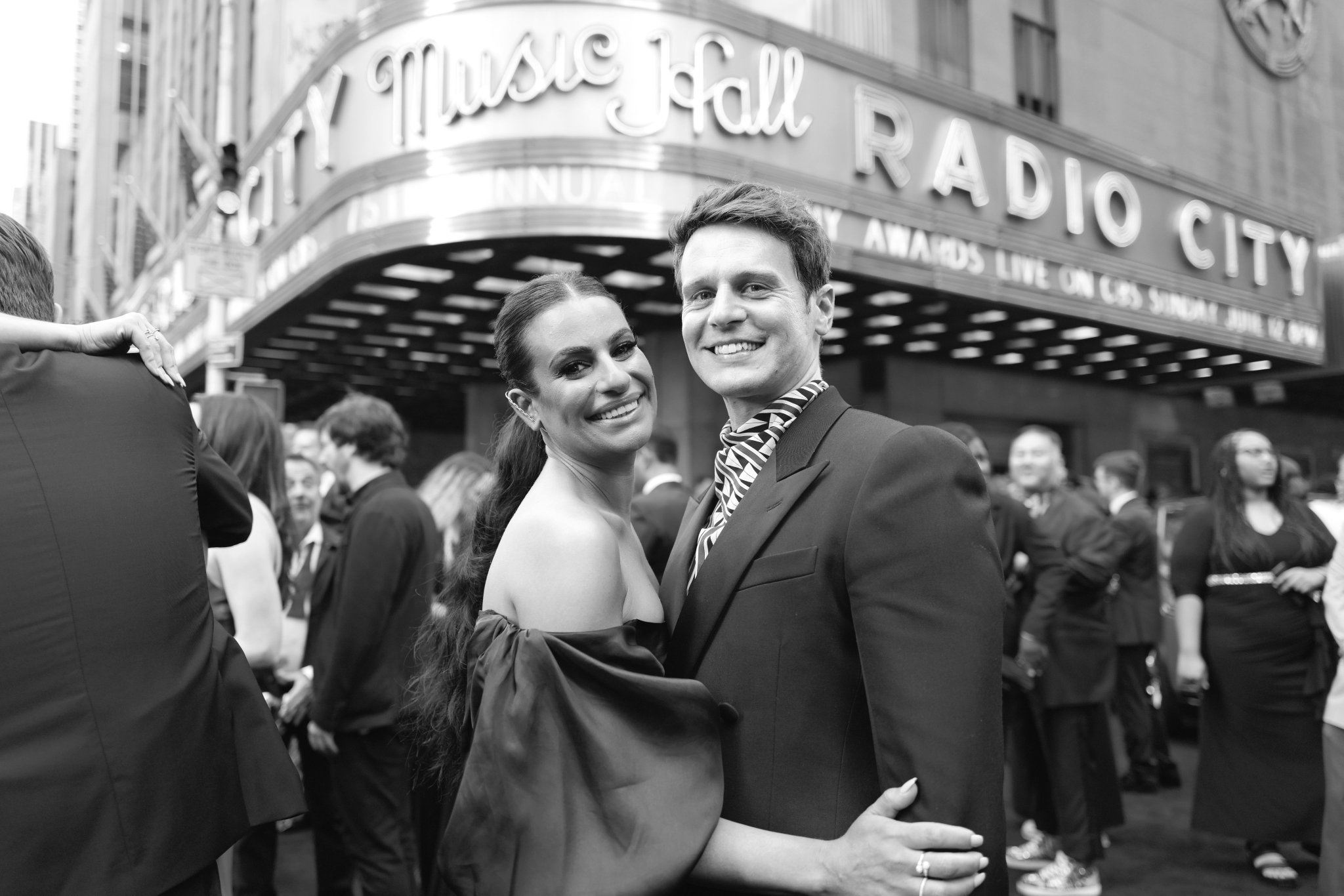 Jonathan Groff Daily on Twitter "Jonathan Groff and Lea Michele at the