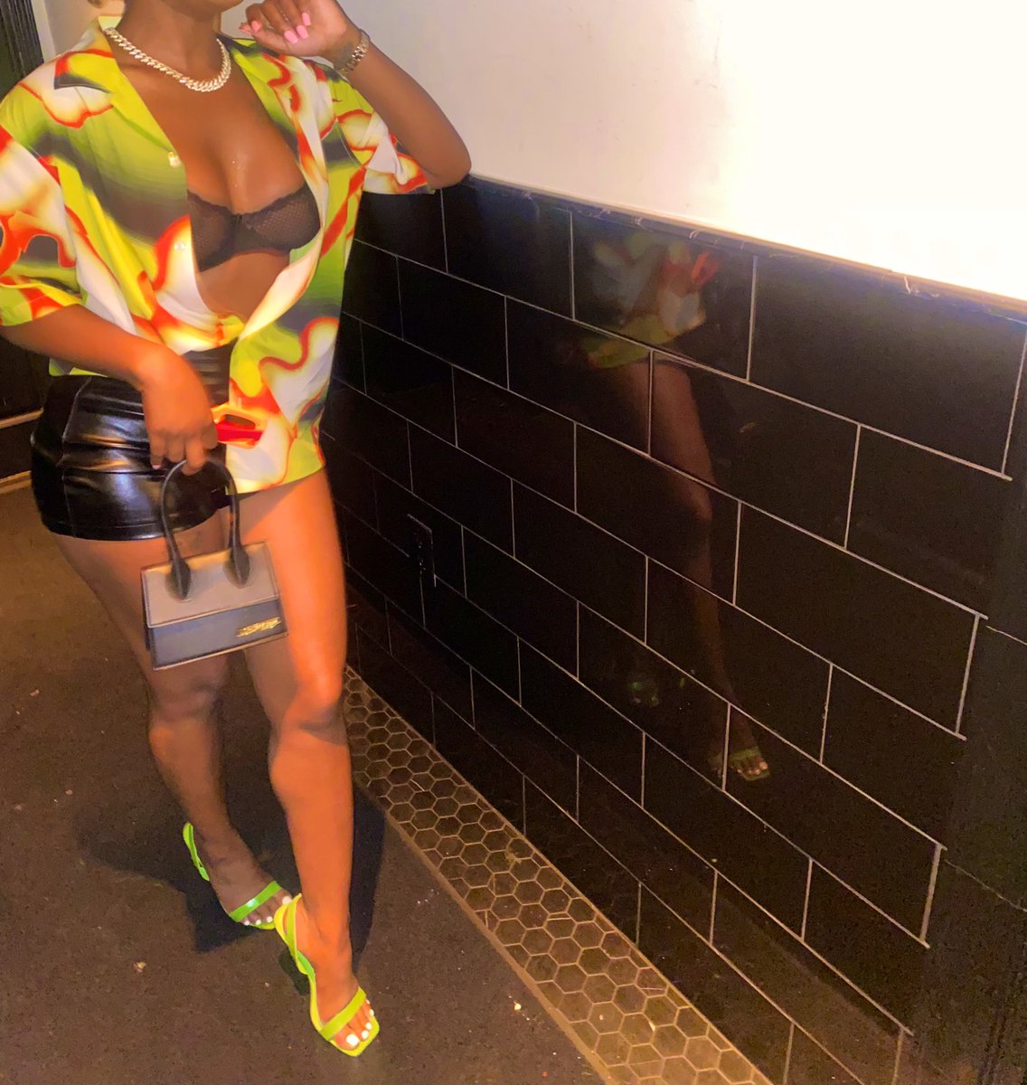 OfficialCBella's tweet photo. Fly$Girl https://t.co/OaqzPicycr