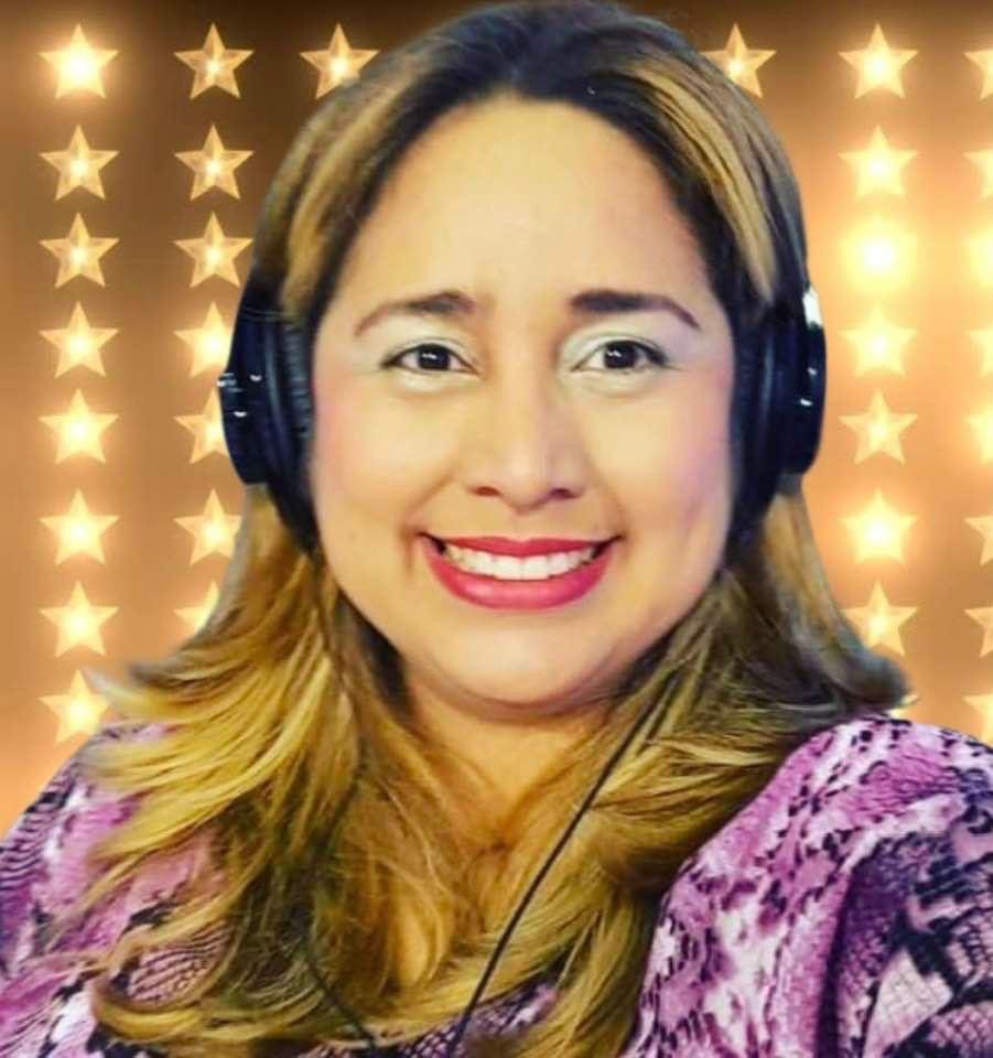 gisellejurado's tweet photo. Feliz día del Locutor a todos los Locutores de mi bello #PANAMA https://t.co/RZjEITe3US