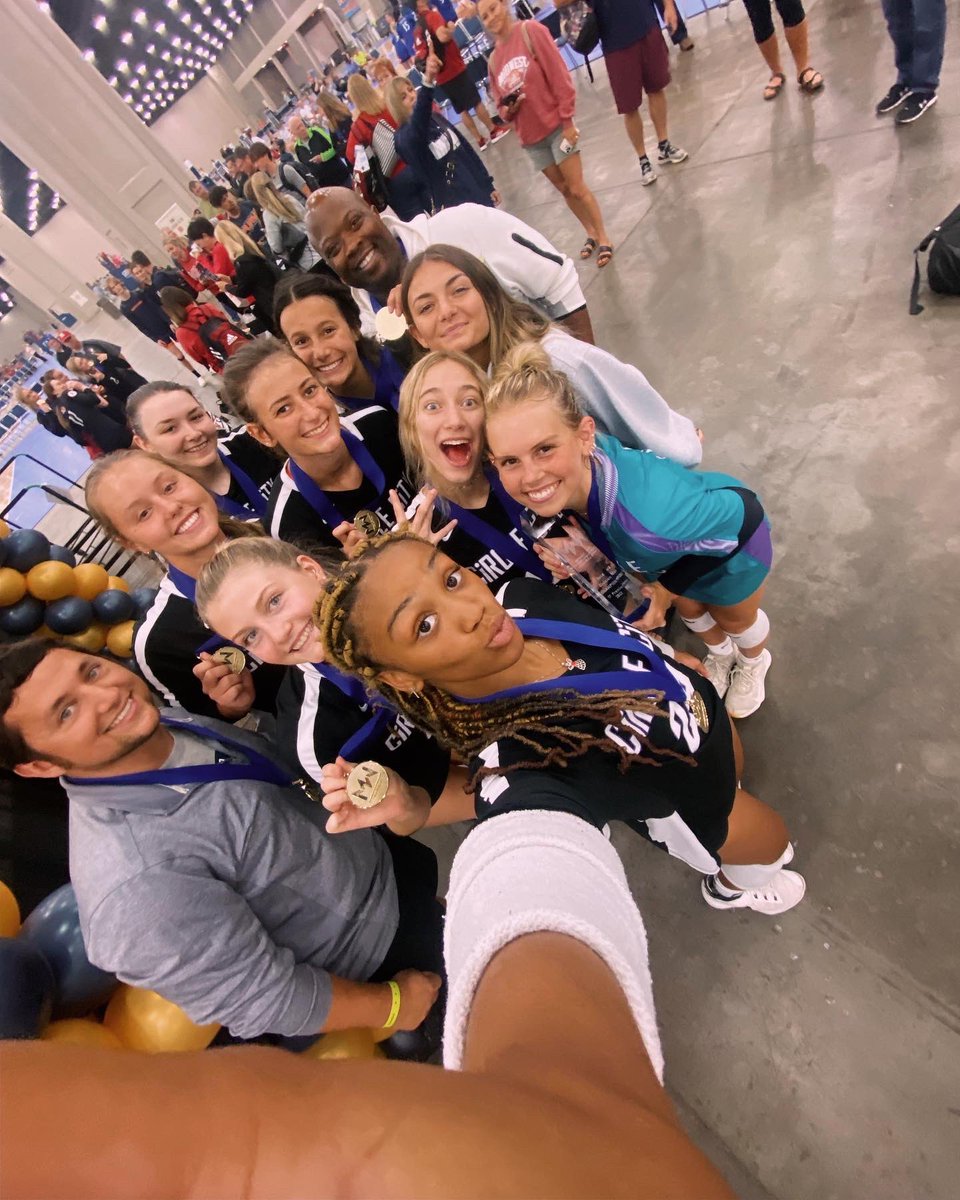 So proud of my team for going 7-0 at the Midwest Championship!! #1st <a href="/CCVBCrecruit/">Circle City Volleyball Recruiting</a> <a href="/circlecityvbc/">Circle City VBC</a>
