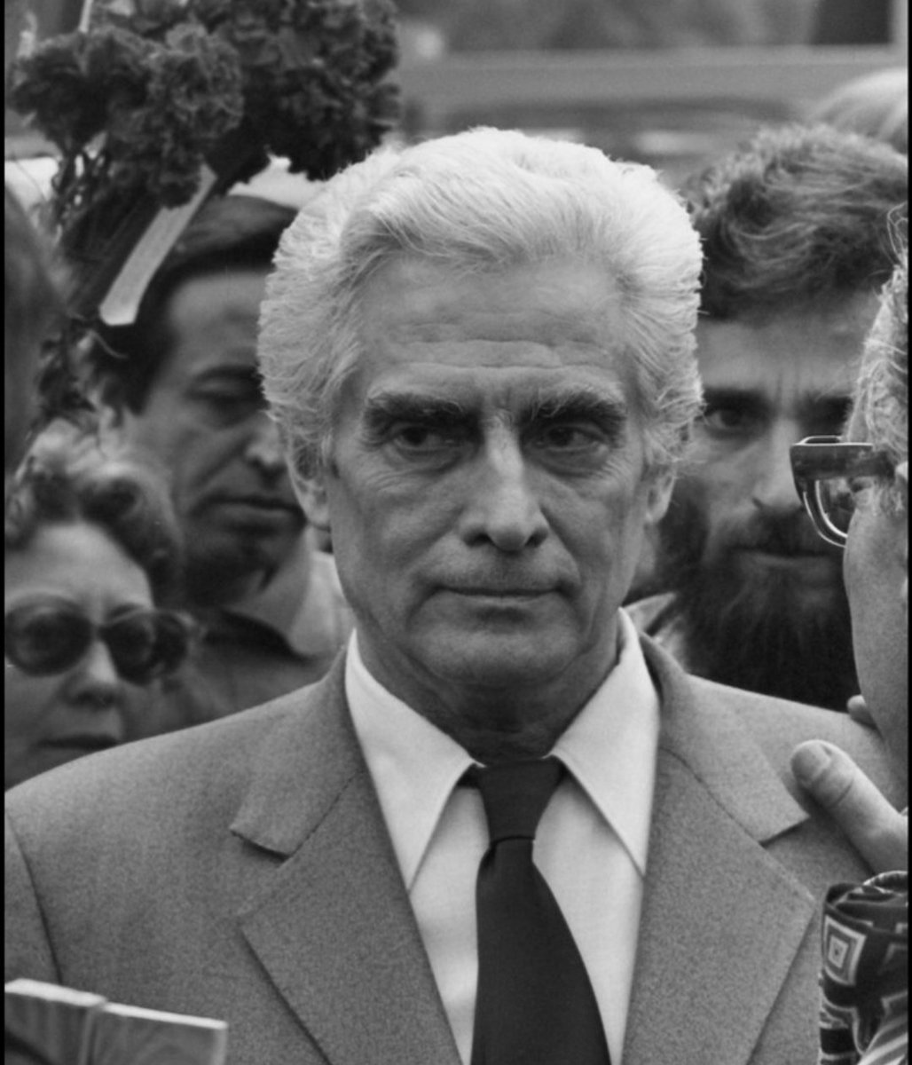 Major Ayres de Magalhães ☭ tweet media