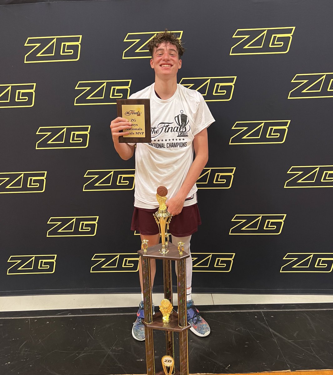 zg_newengland's tweet photo. Finals MVP goes to Ryan Swartz‼️🔋Ryan was a stud all weekend and scored 20 in the championship 💪 @NHSpartans #ZGFinals https://t.co/dgVWWrV4uA