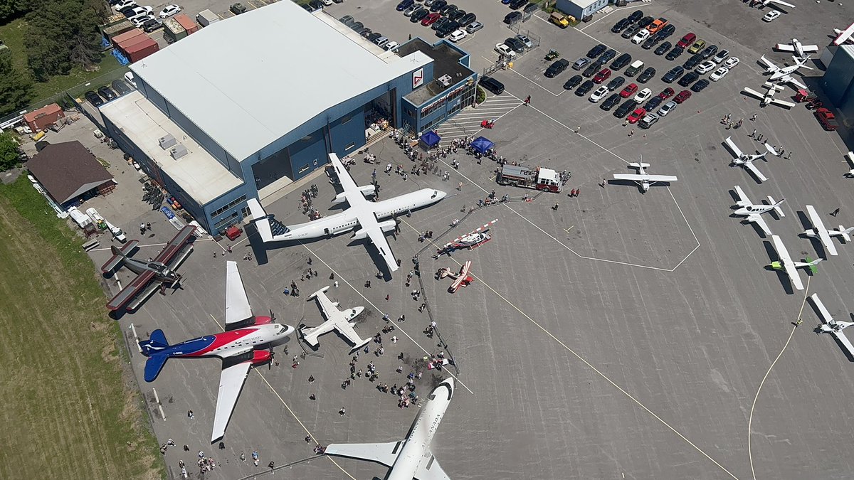 StopDropSmolder's tweet photo. @GirlsTakeFlight organized an amazing event at @OshExecAirport. Great to meet so many of you! Sorry we had to leave early as we were in service &amp; calls came in. @Ornge @ColinWxchaser📸 https://t.co/ZCD56Nr2Ra