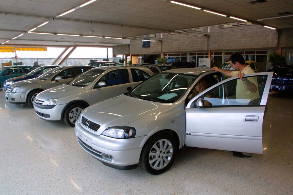 SoyNuevaPrensa's tweet photo. ¿Cuánto cuesta un carro de agencia en Venezuela? - https://t.co/I2fSqvnC45
#SoyNuevaPrensa #Bolivares #Dolares #Presio #Vehiculos #Economía #Featured https://t.co/IJyNOGwt2A