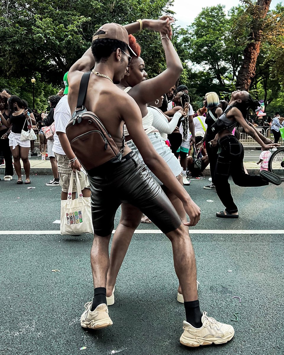 Mica4Life's tweet photo. Fun times at #DCPrideParade. https://t.co/Na0EQUuawv