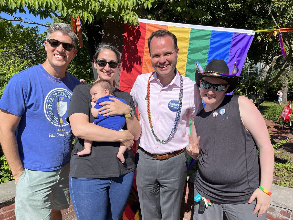 EricLesser's tweet image. Happy Pride, Arlington! @ArlingtonMAlgbt
