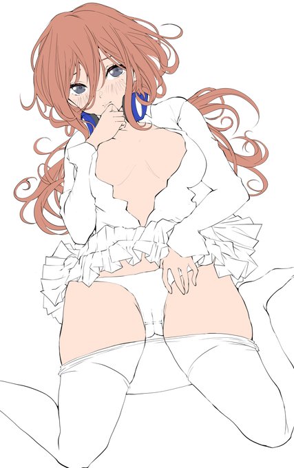 wip
ファイル漁ってたら放置された中野三玖を発見w
これをおっぴぃ見えるよにして描こうかな～
ってか五等分の花嫁の映画めちゃよかった! 