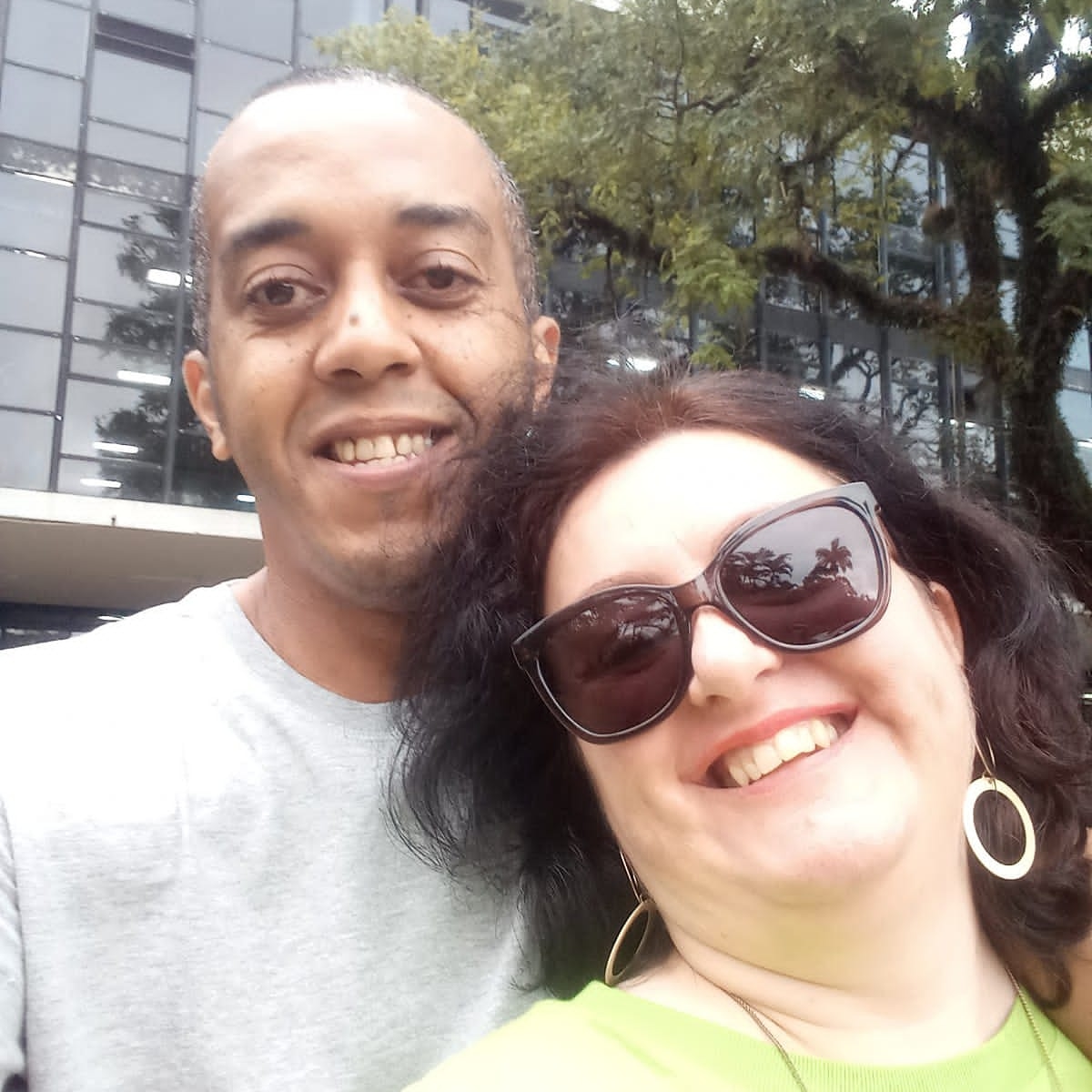 FlaviaM1982's tweet photo. Antes que o Dia dos Namorados acabe, uma fotinha nossa.

#amor
#diadosnamorados https://t.co/wNa1rz7D7n