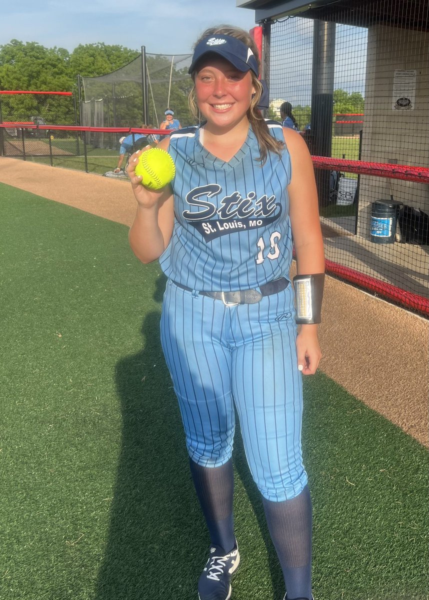 STLStix05's tweet photo. Great job by the Stix ladies this weekend at the Peoria Summer Swing going 4-1 and getting 2nd place against quality competition. Shout out to @NixMacey on her 2 run bomb to help get us to the championship game! #NextOne #OnToKC https://t.co/8AqOqFlvIK