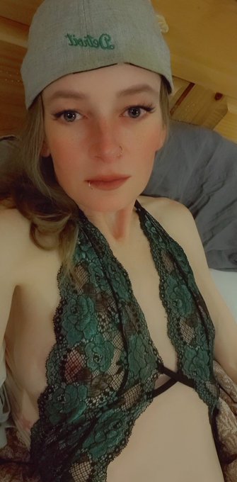 She's a fine human being, if only she believed it.  #mondaythoughts #SHEIN https://t.co/gHZScKxDrE<a href="/tag/mondaythoughts"class="tags"><span>#mondaythoughts</span></a><a href="/tag/shein"class="tags"><span>#shein</span></a>