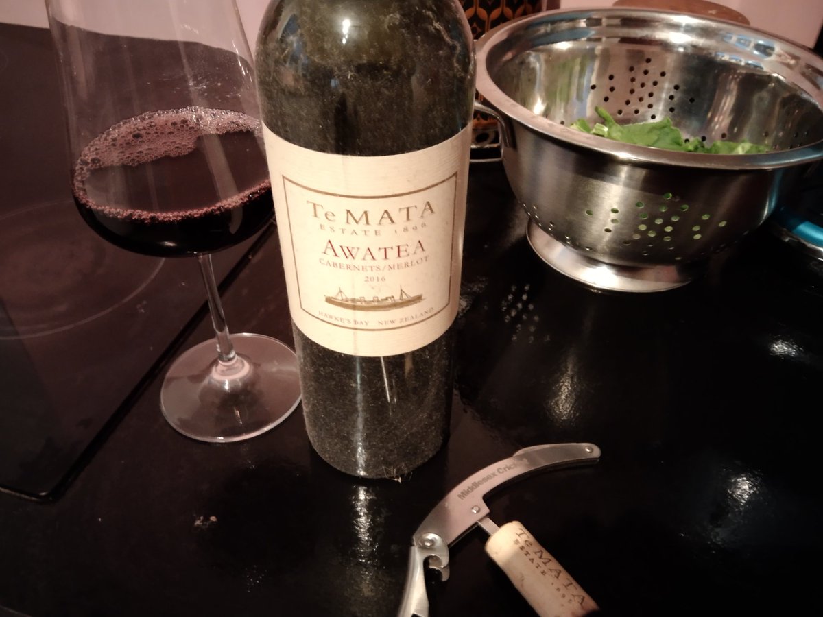 WoodOnWineNZ's tweet photo. Venison in the oven, special birthday wine for Laura. Legit cellar dust. Glorious, berries and leather, lovely touch of age. #TeMata #Awatea https://t.co/EE51vzJnF5