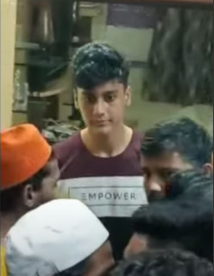 the__dharmik's tweet photo. #StandWithSaadAnsari He neither spoke in Hindus favour nor in Muslim's, yet getting all those hate from his own community for supporting #NupurSharama.Of course #MuslimsNotSafe_In_India but from their own community😎
#WeSupportNupurSharma #HinduRashtra
#WorldAgainstIslamicTerror https://t.co/KmqJr8s4H7
