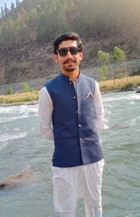 ObaidQureshi224's tweet photo. "I am good, but not an angel. I do sin, but I am not the devil. I am just a small boy in a big world trying to find someone to love." - Marilyn Monroe
#RIVERKUNHAR🌎 https://t.co/iizDgSbBMv