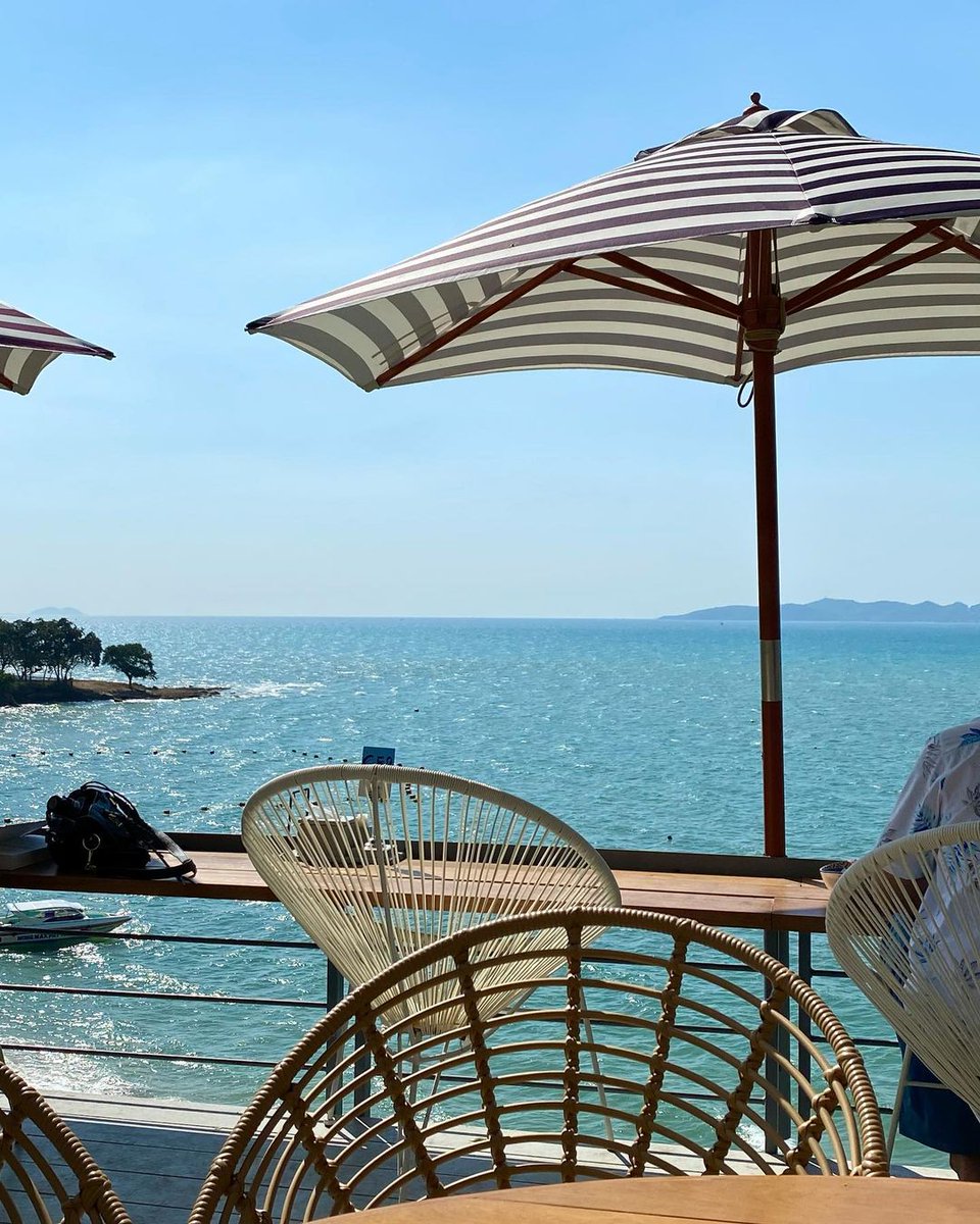 Missing the beach🥹