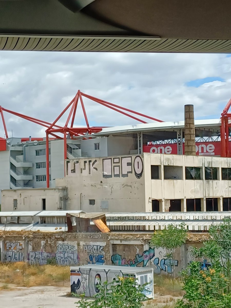 littlelegsmarti's tweet photo. Name the ground @LouisMend #cafc https://t.co/lV4kVkmNmf