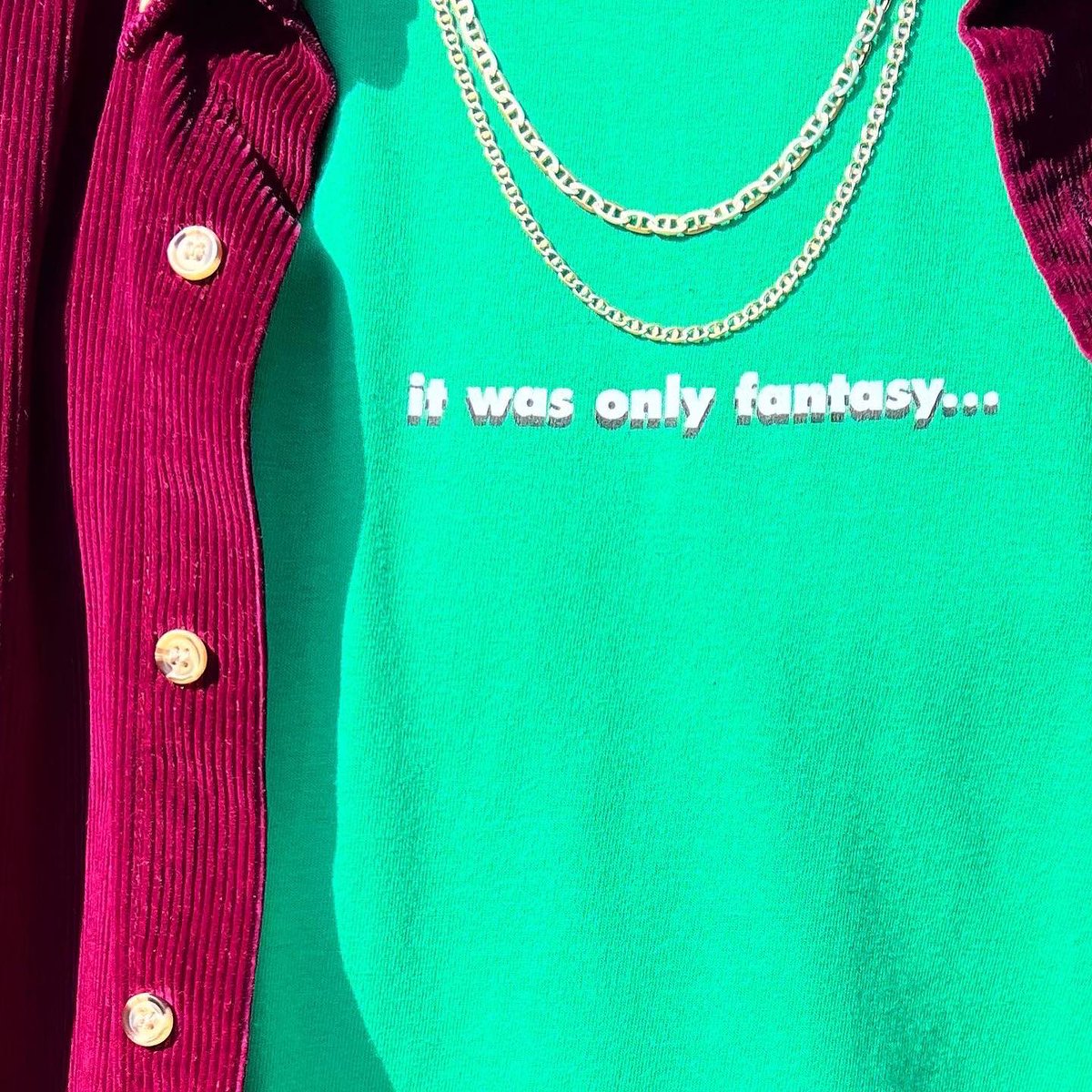 HEEEYARNOLD_'s tweet photo. fantasy tees : available now

https://t.co/ODbKBhJ7Hm https://t.co/p2AykyhzkK