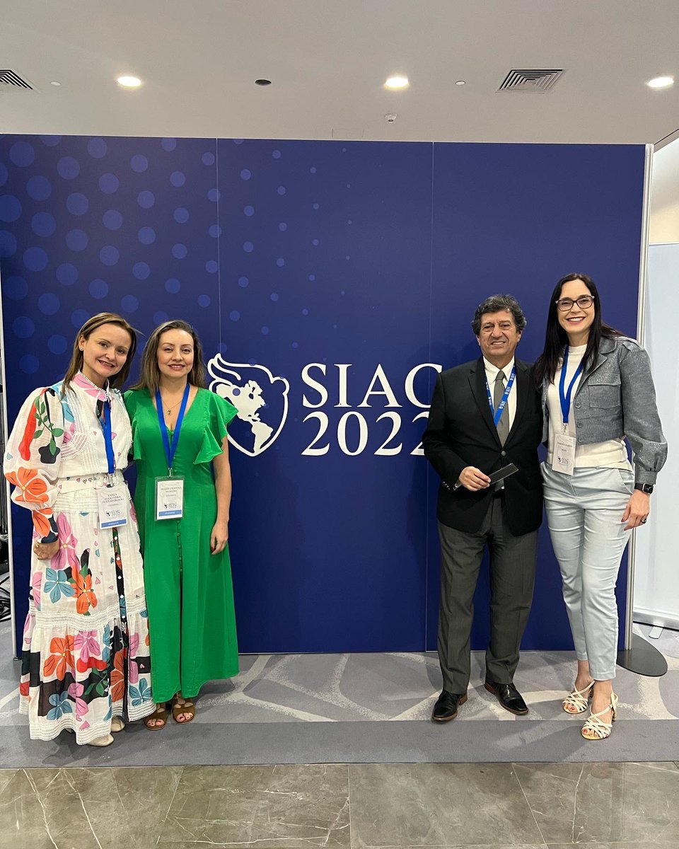 Excelente encuentro presencial en el <a href="/CongresoSIAC/">Congreso SIAC</a> en Miami
Gracias al presidente <a href="/asosaliprandi/">Alvaro Sosa Liprandi</a> de la <a href="/SIAC_cardio/">SIAC</a> por el altíssimo nível científico! 

#SIAC2022