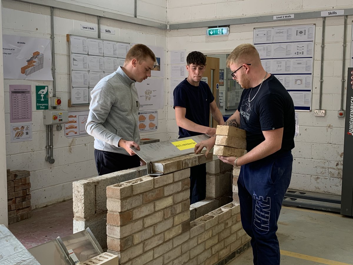 constructionERC tweet media
